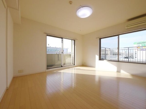 グレイスコート志村三丁目の物件内観写真